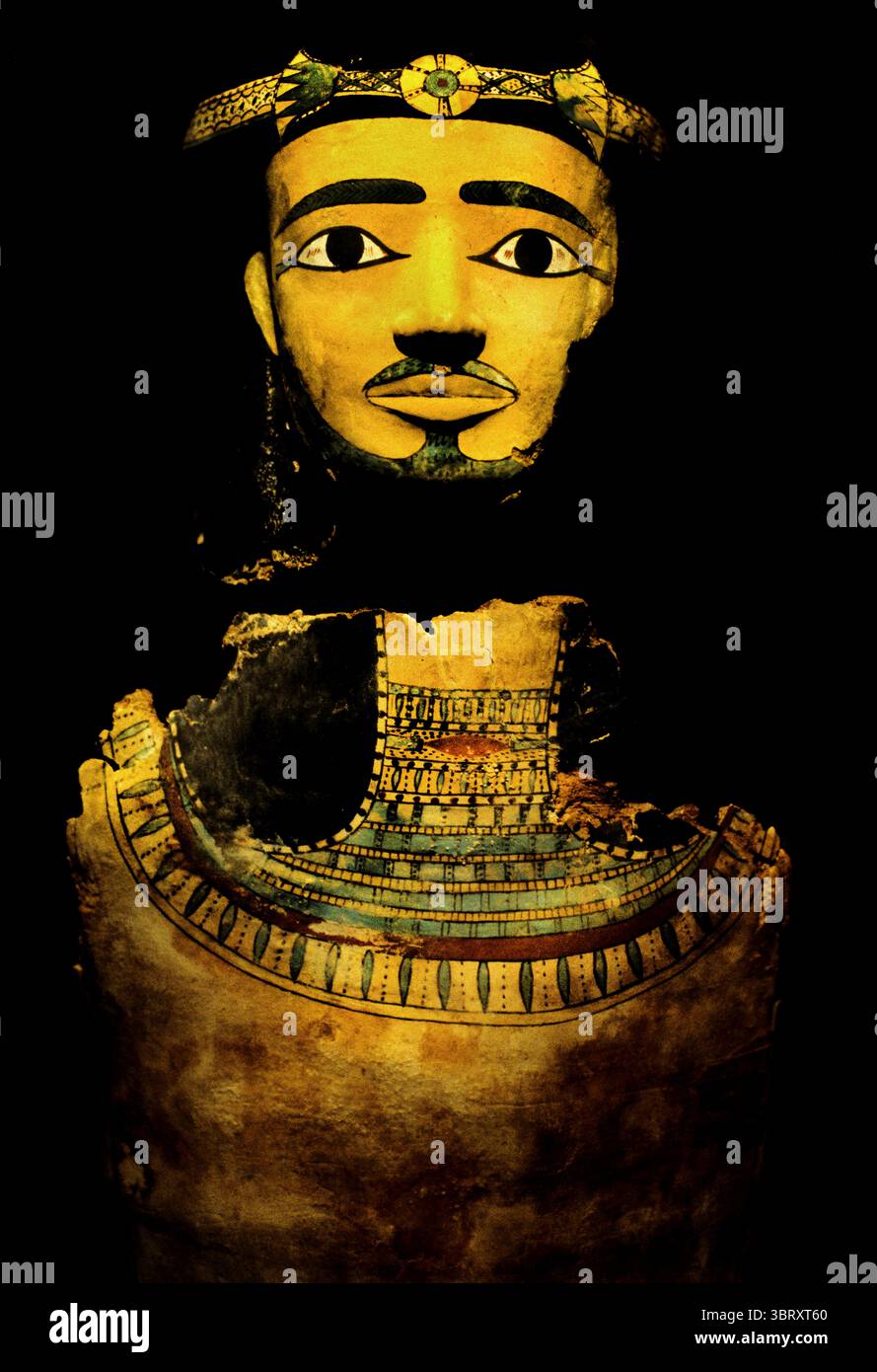 Un masque de momie de Meir, en Égypte, datant du Ier siècle après JC, au début de la période romaine, est un artefact important. Masque 1er siècle ad Meir , Musée égyptien, Egypte Banque D'Images