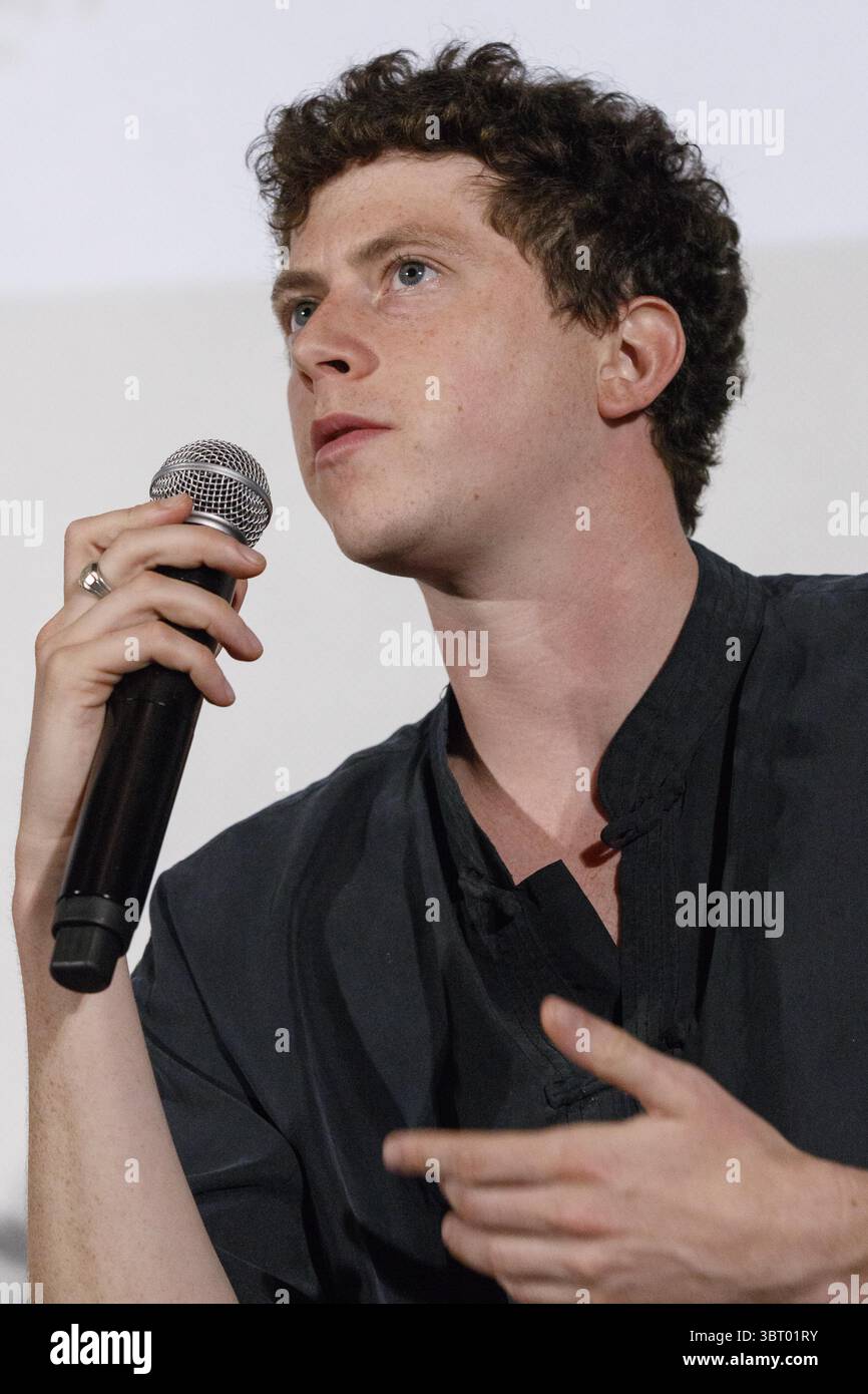 23 juin 2018 - Yokohama, Japon - L'acteur français Finnegan Oldfield intervient lors d'un talk-show pour le film ''Marvin ou la belle education'' lors du Festival du film Français au Japon 2018 à Yokohama, Japon. Après la projection du film ''Marvin ou la belle éducation'', la réalisatrice Anne Fontaine et l'acteur Finnegan Oldfield ont échangé leurs points de vue et répondu aux questions des médias et des fans dans le cadre du Festival du film Français au Japon 2018 qui s'est tenu jusqu'au 24 juin. (Crédit image : © Rodrigo Reyes Marin/via ZUMA Wire via ZUMA Wire) Banque D'Images