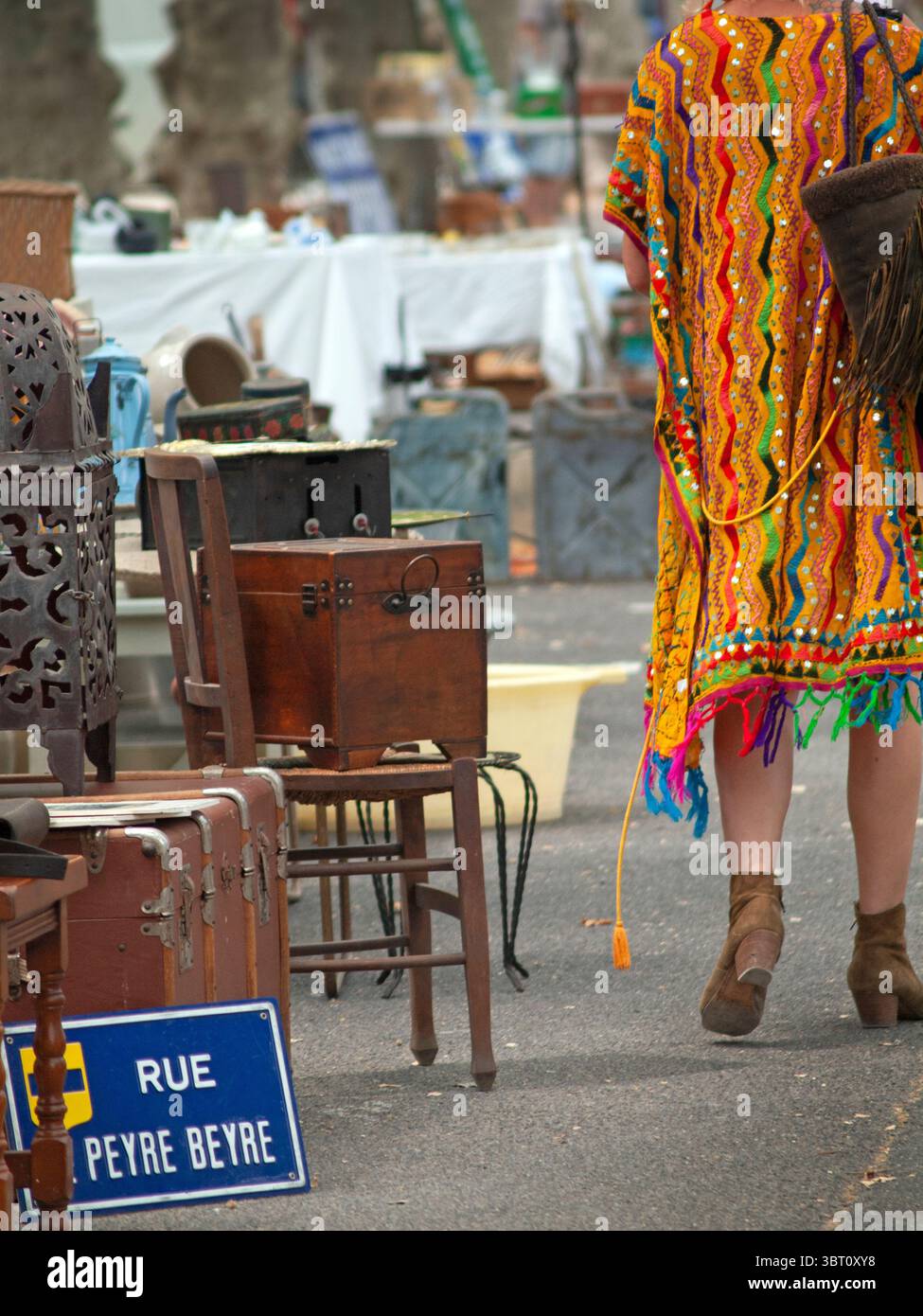 Le marché de rue du samedi à Saint-Chinian, dans le sud de la France Banque D'Images