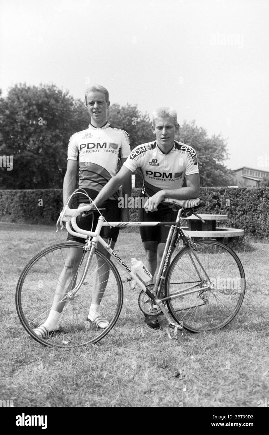 Vintage tour de france Stock Videos & Footage - HD and 4K Video Clips