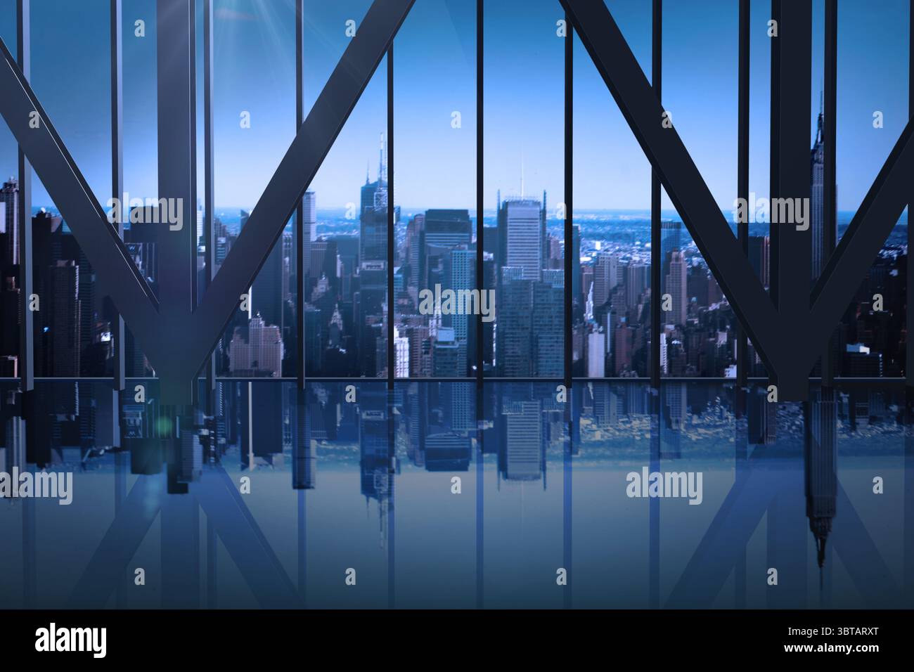 Chambre avec grande fenêtre à la ville sur Banque D'Images