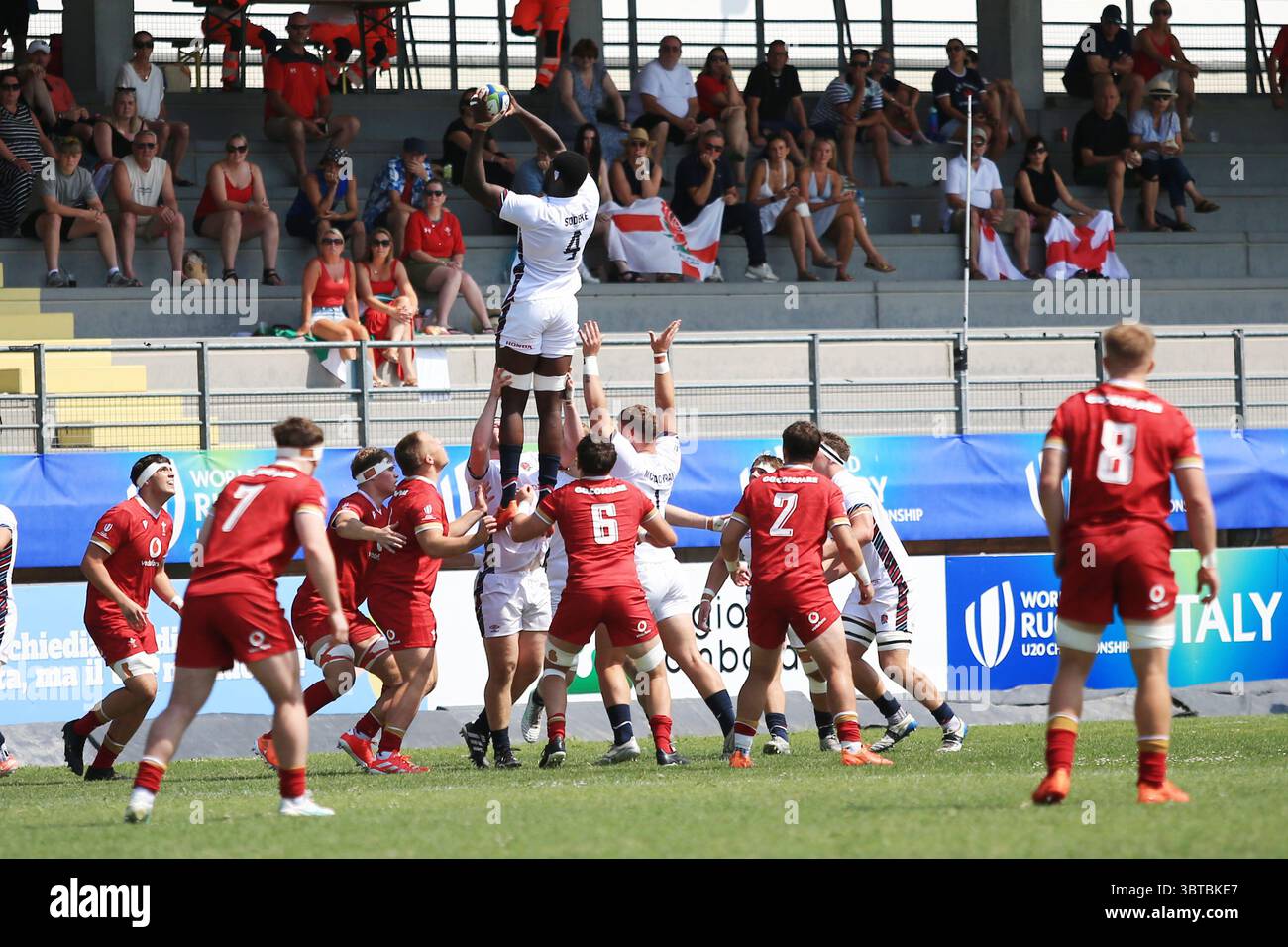 Viadana, Italie. 14 juillet 2025. Le joueur anglais Olamide Sodeke lors du championnat du monde de rugby U20 entre l'Angleterre et le pays de Galles au stade Zaffanella, Viadana, Italie. (Crédit : Federico Zovadelli/Alamy Live News) Banque D'Images