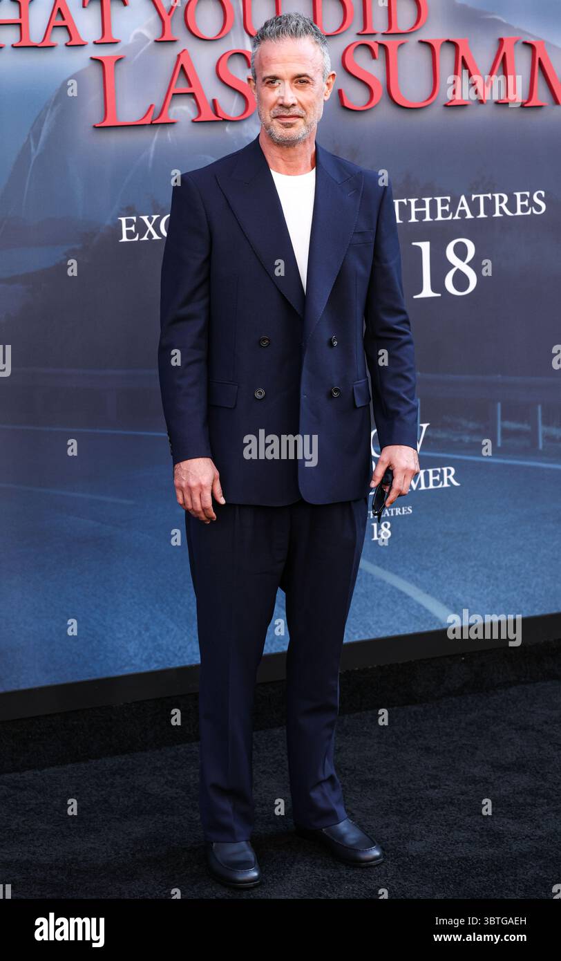 LOS ANGELES, CALIFORNIE, États-Unis - 14 JUILLET : L'acteur américain Freddie Prinze Jr. arrive à la première de Los Angeles de Columbia Pictures 'I Know What You Did Last Summer' qui s'est tenue au United Theater de Broadway au STILE Downtown Los Angeles par Kasa le 14 juillet 2025 à Los Angeles, Californie, États-Unis. (Photo de Xavier Collin/image Press Agency) Banque D'Images