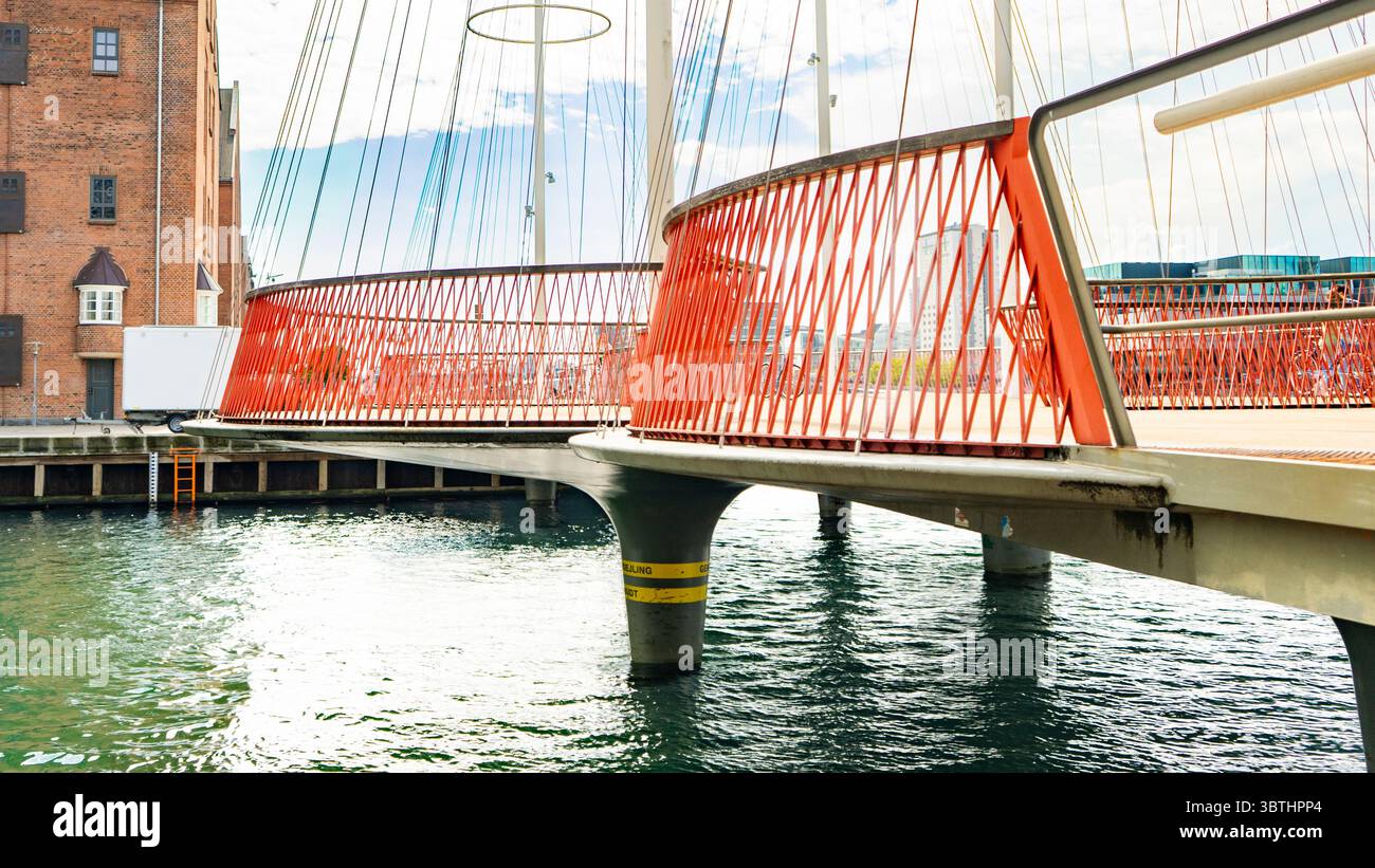 Monument architectural emblématique du pont circulaire de Copenhague Banque D'Images