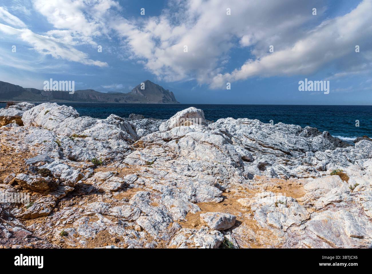 Photo panoramique de la splendide côte sicilienne Banque D'Images