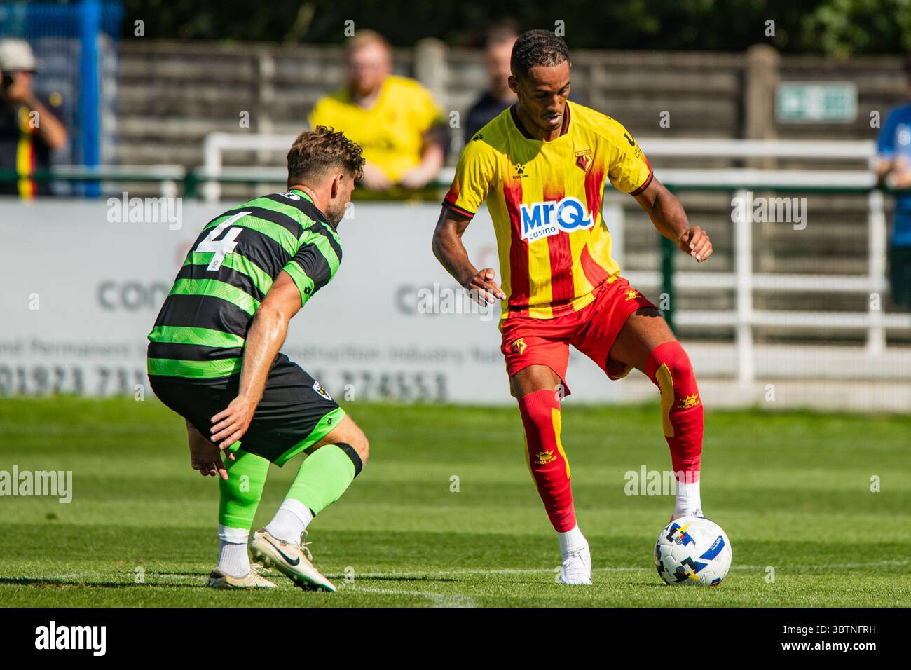 Tom Ince lors de Watford vs AFC Wimbledon amical 12/07/25 Banque D'Images