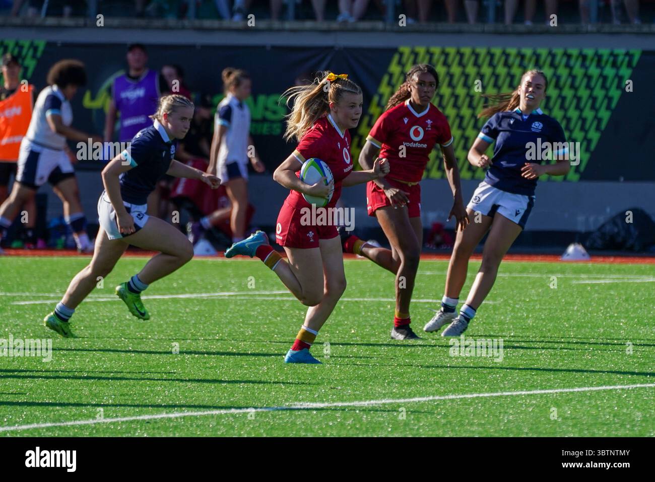 Mollie Wilkinson pendant Wales v Scotland, 2025 U6N Summer Series Banque D'Images