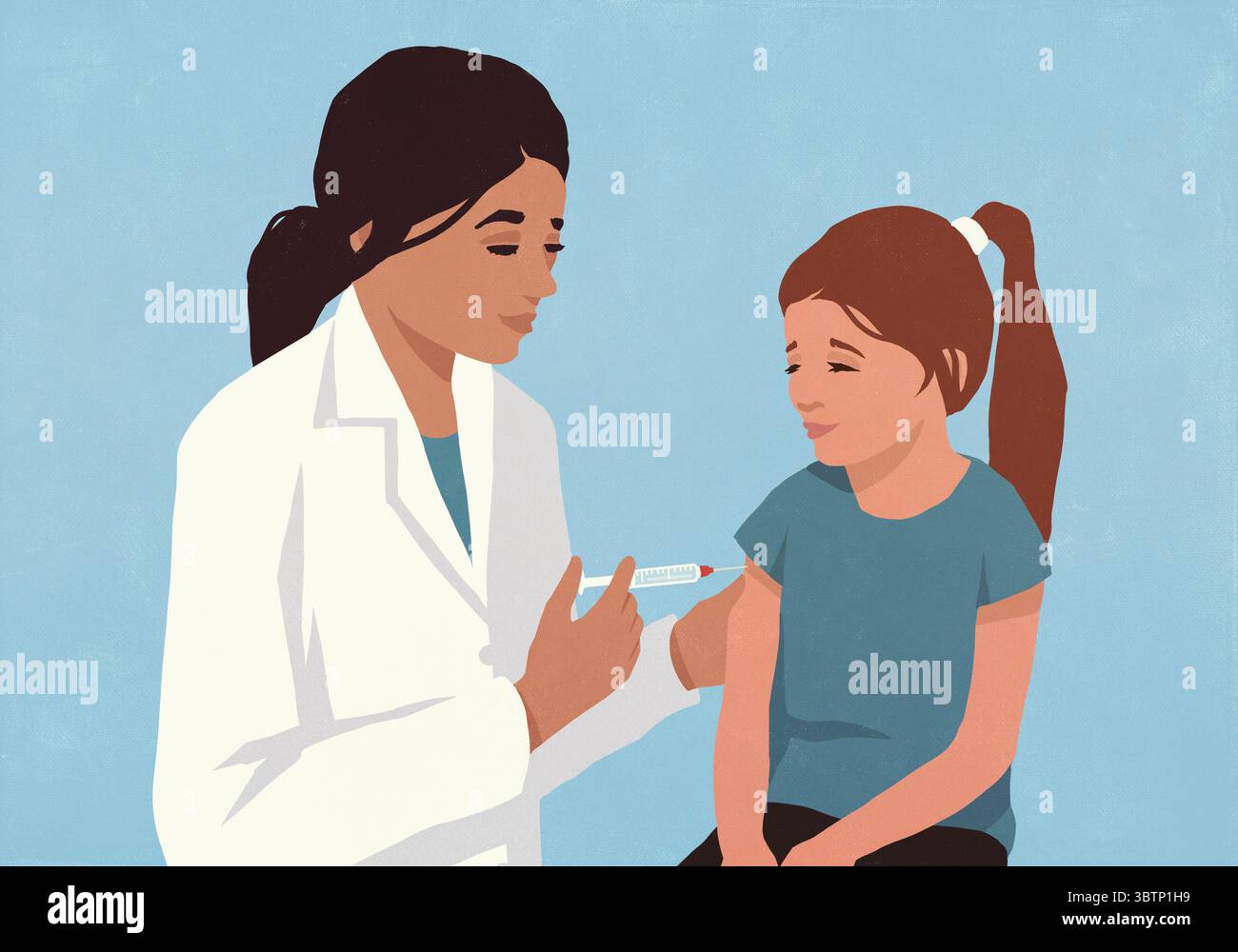 Pédiatre féminin avec seringue donnant le vaccin à la patiente fille sur fond bleu Banque D'Images