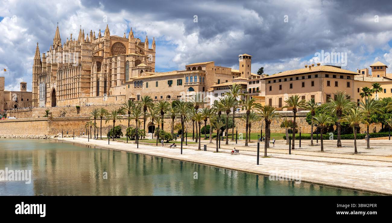 Cathédrale église Catedral de Palma de Mallorca la Seu architecture voyage panorama en Espagne Banque D'Images