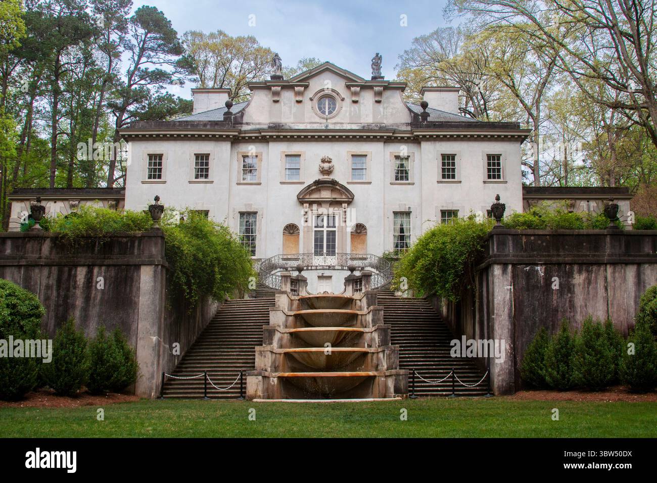 Manoir du président Snow des Hunger Games à Atlanta, en Géorgie, une propriété du Sud du monde réel est devenue symbole cinématographique du pouvoir. Banque D'Images