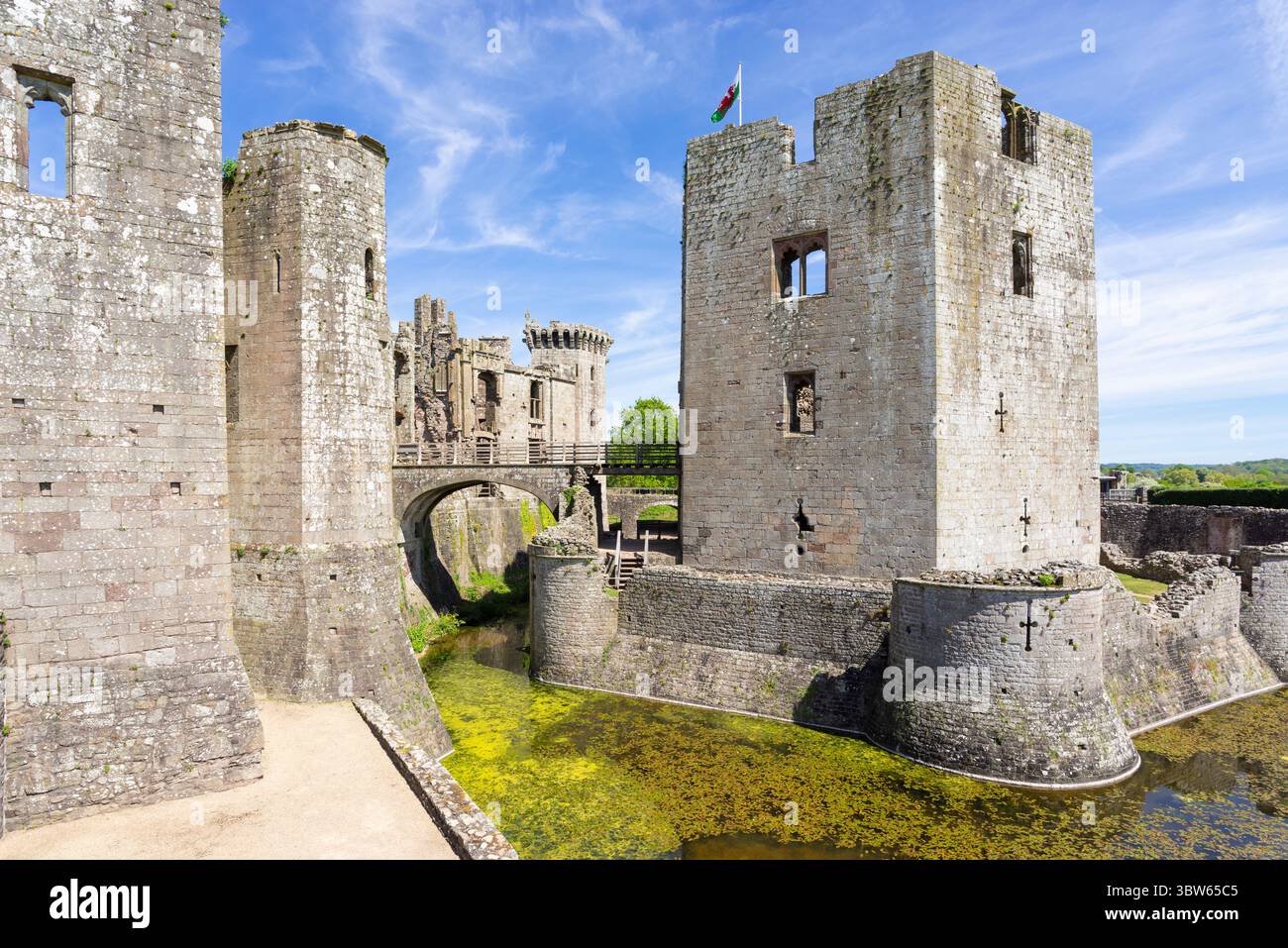 Château de Raglan Raglan Castell Rhaglan Raglan Monmouthshire PAYS DE GALLES UK GB EUROPE Banque D'Images