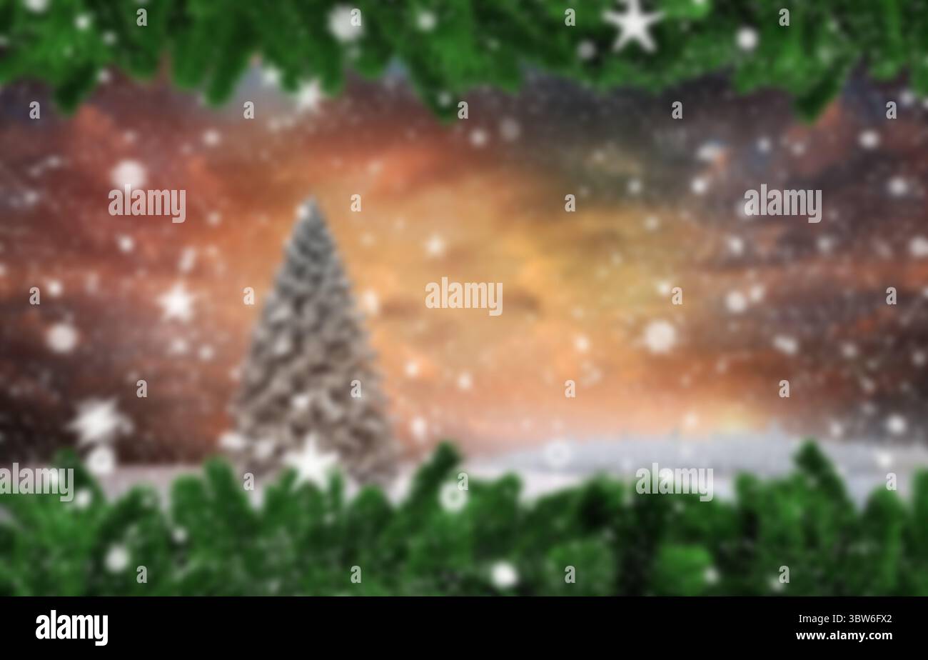 Arbre stylisé couvert de neige debout dans un ciel orangé-brun avec de la neige tombante encadrée par des guirlandes étoilées Banque D'Images