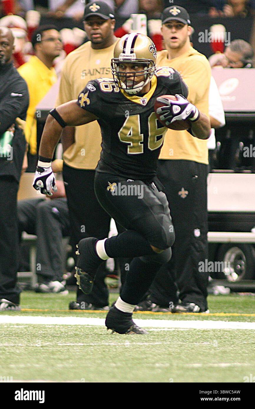 21 novembre 2010 : Ladell Betts (46 ans), Saints de la Nouvelle-Orléans, court le ballon pendant le match entre les Saints de la Nouvelle-Orléans et les Seahawks de Seattle au Louisiana Superdome de la Nouvelle-Orléans, en Louisiane. Les Saints gagnent 34-19. (Crédit image : © Don page/ZUMA Wire) Banque D'Images