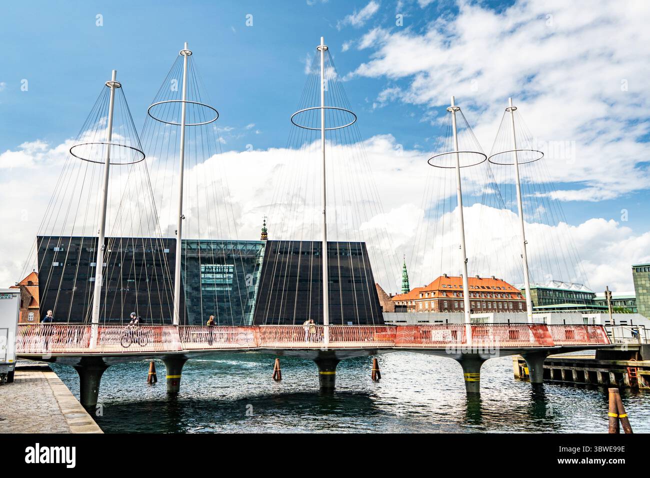 Beauté architecturale du célèbre pont circulaire de copenhague Banque D'Images
