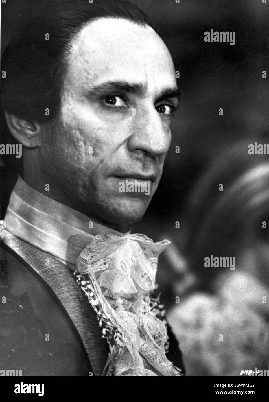 Murray F. Abraham portant un costume historique (crédit image : © Movie Star News via ZUMA Press Wire Service) Banque D'Images