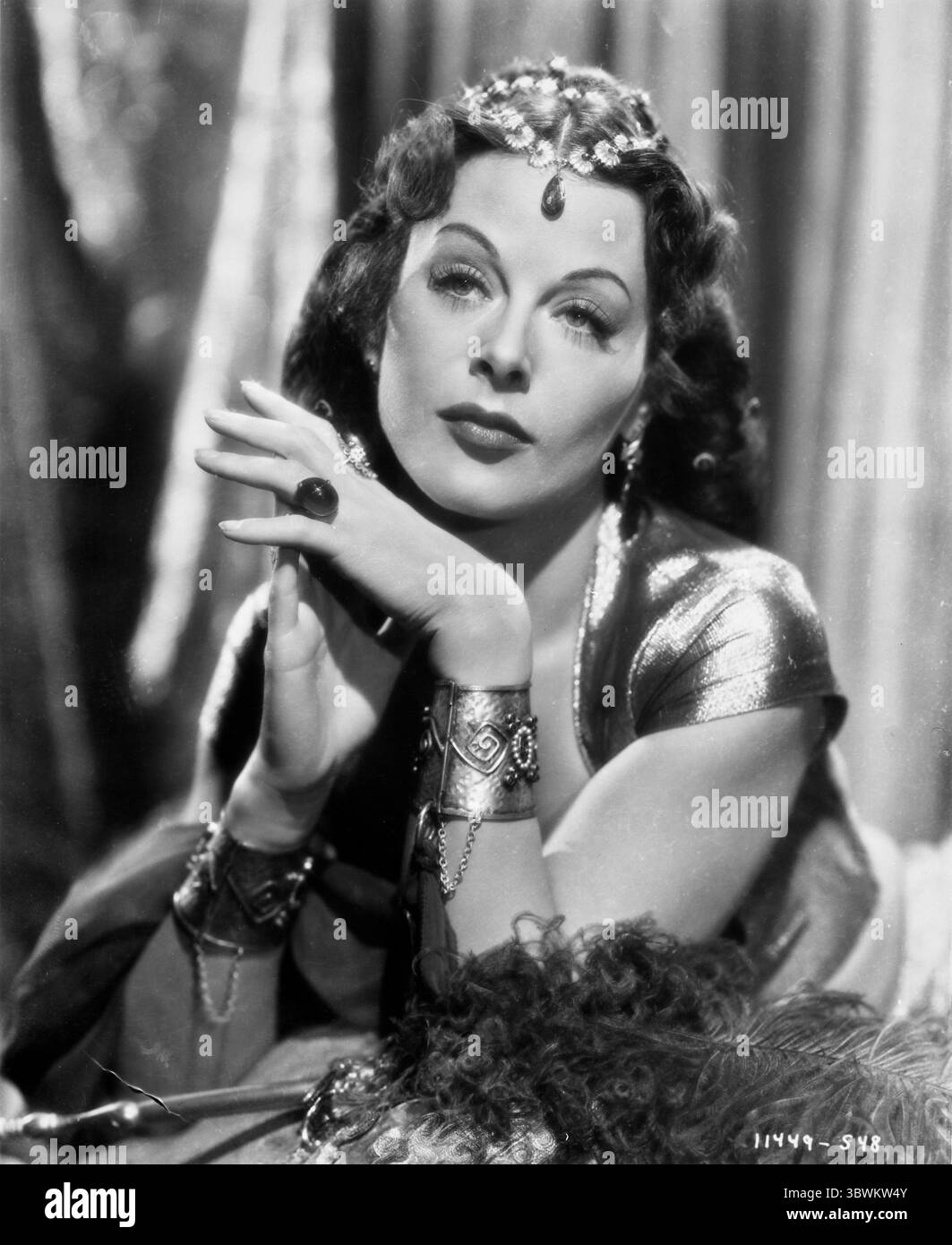 Hedy Lamarr vêtue d'un costume (crédit image : © Movie Star News via ZUMA Press Wire Service) Banque D'Images