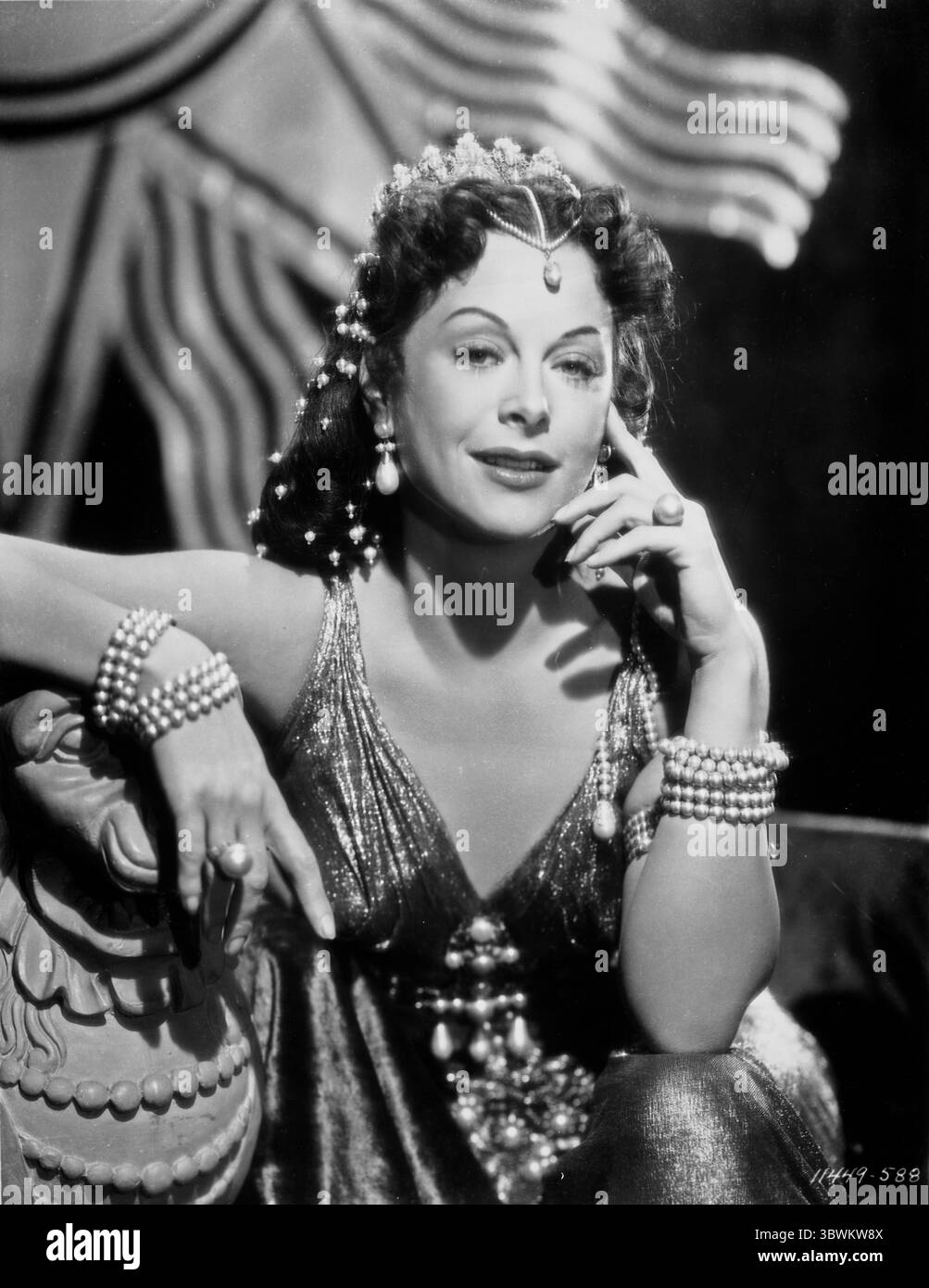 Hedy Lamarr vêtue d'un costume (crédit image : © Movie Star News via ZUMA Press Wire Service) Banque D'Images