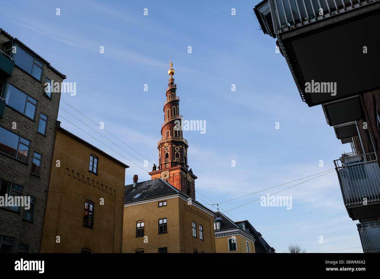 Copenhague, Danemark – détail architectural de l'église de notre Sauveur (Vor Frelsers Kirke), connue pour sa flèche emblématique du tire-bouchon. Banque D'Images