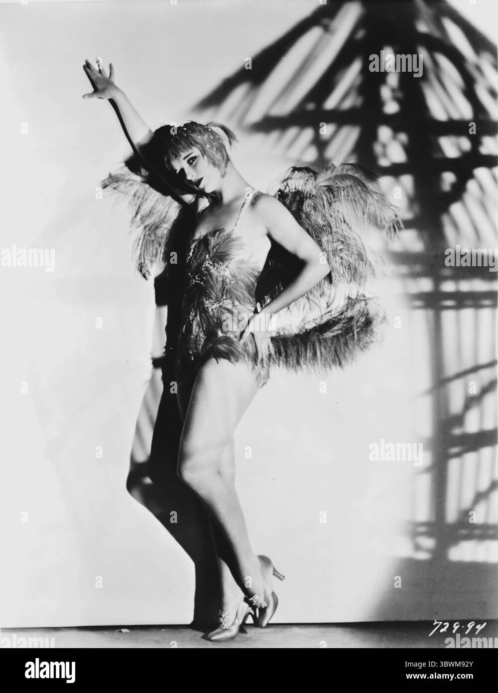 Louise Brooks portant un costume de scène (crédit image : © Movie Star News via ZUMA Press Wire Service) Banque D'Images