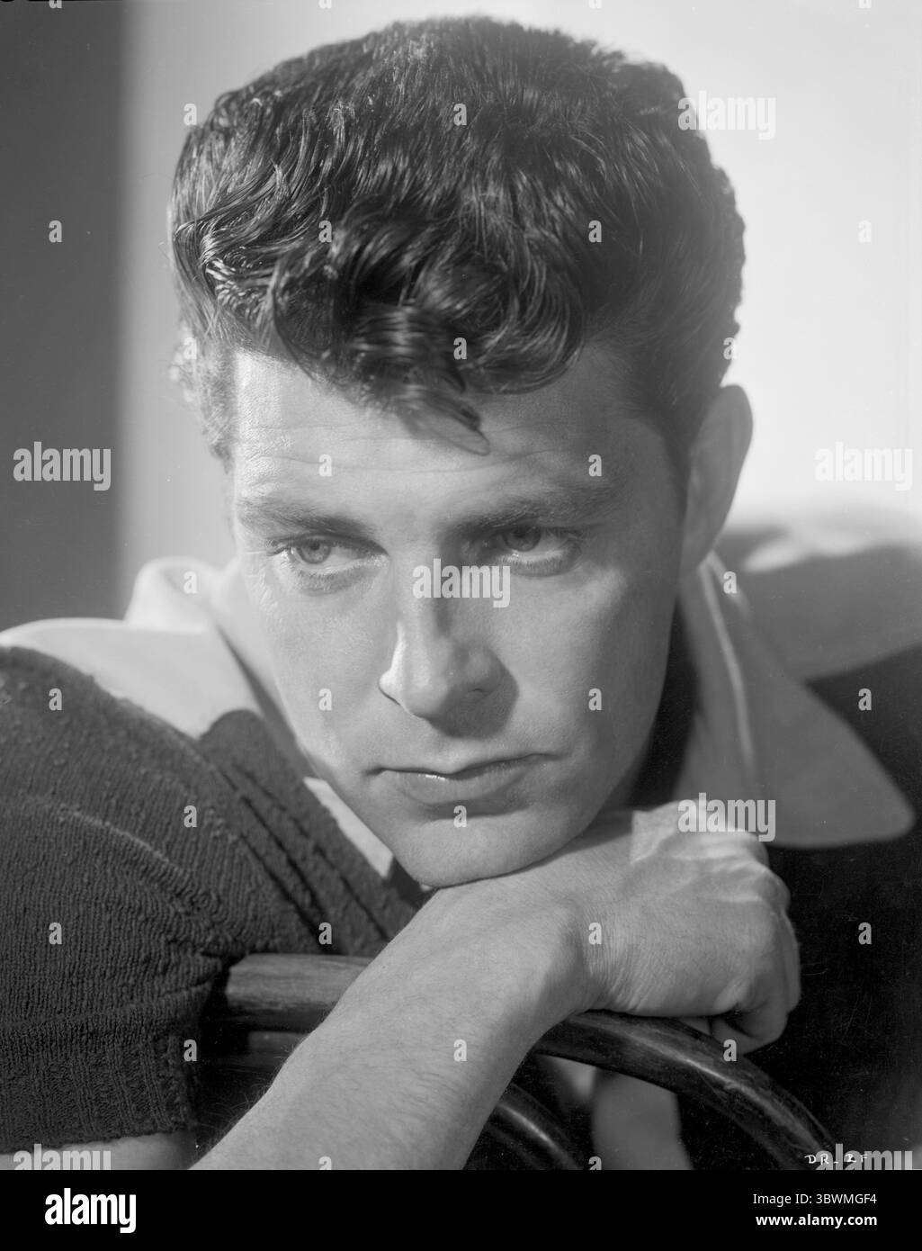 Un portrait de Dale Robertson qui semble triste (image de crédit : © Movie Star News via ZUMA Press Wire Service) Banque D'Images