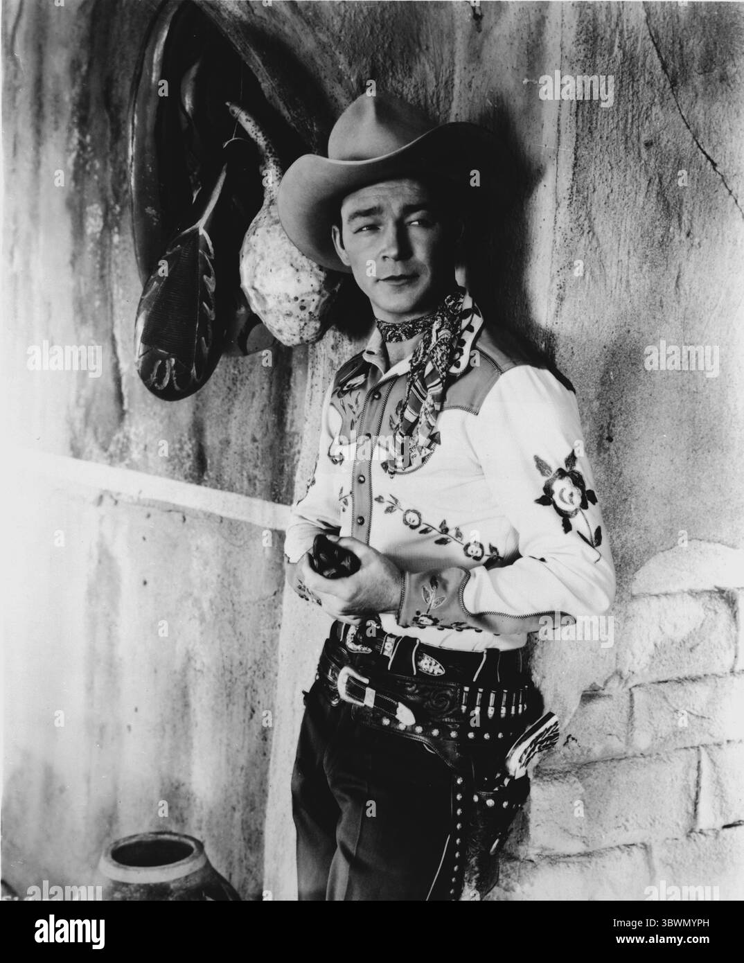 Roy Rogers dans un costume de cow-boy (crédit image : © Movie Star News via ZUMA Press Wire Service) Banque D'Images