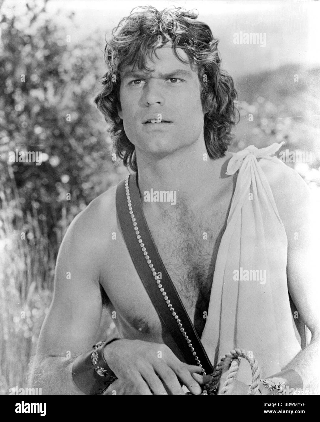 Photo de Harry Hamlin portant un costume historique à l'extérieur (crédit image : © Movie Star News via ZUMA Press Wire Service) Banque D'Images