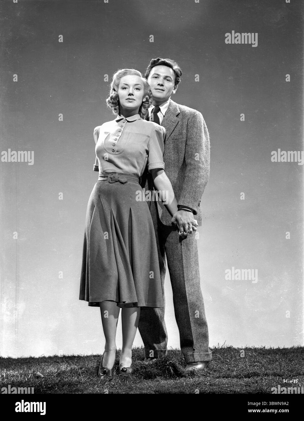 Un portrait de John Garfield et Anne Shirley de Saturday's Children. (Crédit image : © Movie Star News via ZUMA Press Wire Service) Banque D'Images