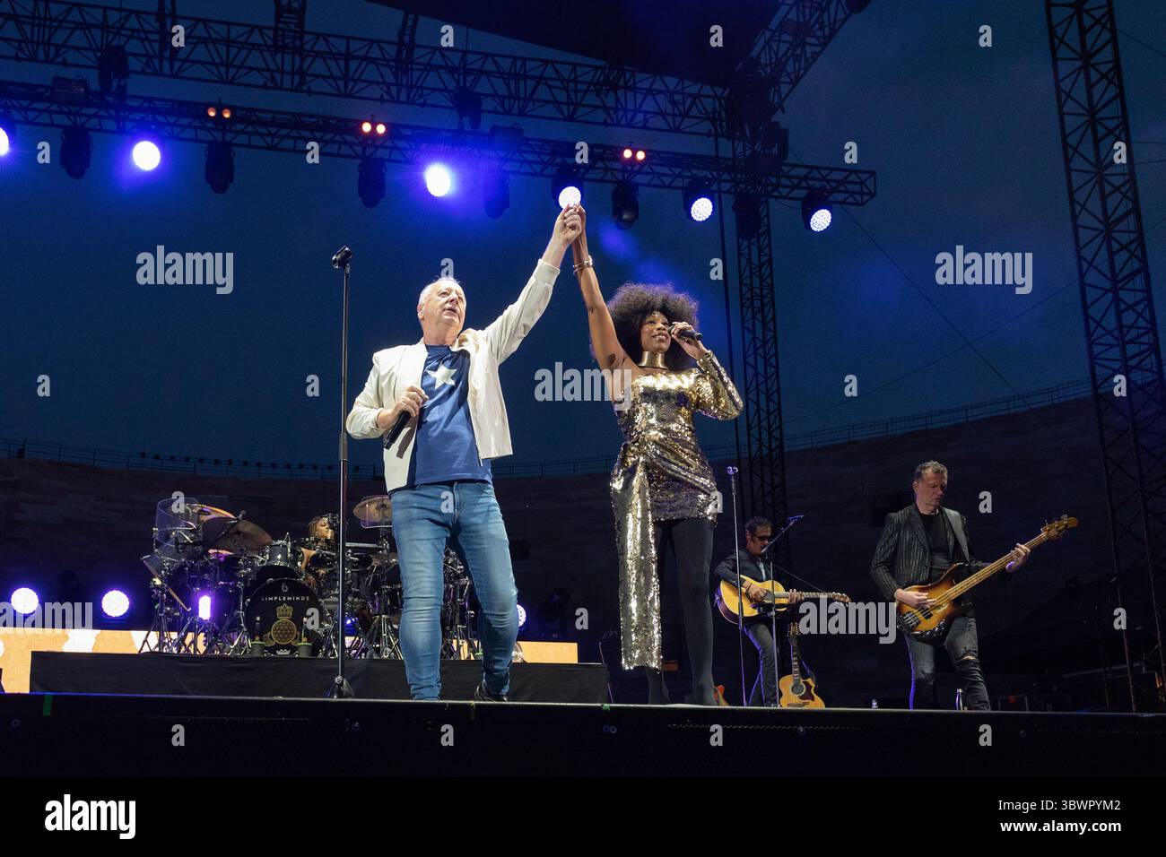 Vérone, Italie. 16 juillet 2025. Simple Minds pendant simple Minds, concert de musique à Vérone, Italie, 15 juillet 2025 crédit : Agence photo indépendante/Alamy Live News Banque D'Images
