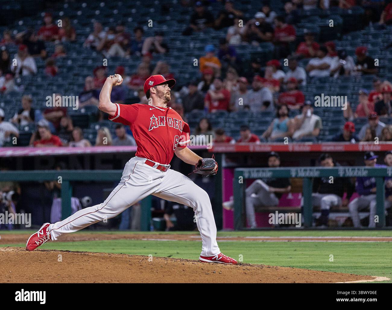 27 juillet 2021, Anaheim, Californie, États-Unis : Pitcher, Andrew Wantz #60 des Angels de Los Angeles lors de leur match de saison régulière MLB avec les Rockies du Colorado le mardi 27 juillet 2021 au Angel Stadium d'Anaheim à Anaheim, en Californie. Les anges perdent face aux Rocheuses, 3-12. DOUGLAS CUELLAR/PI (crédit image : © Prensa Internacional via ZUMA Press Wire) Banque D'Images