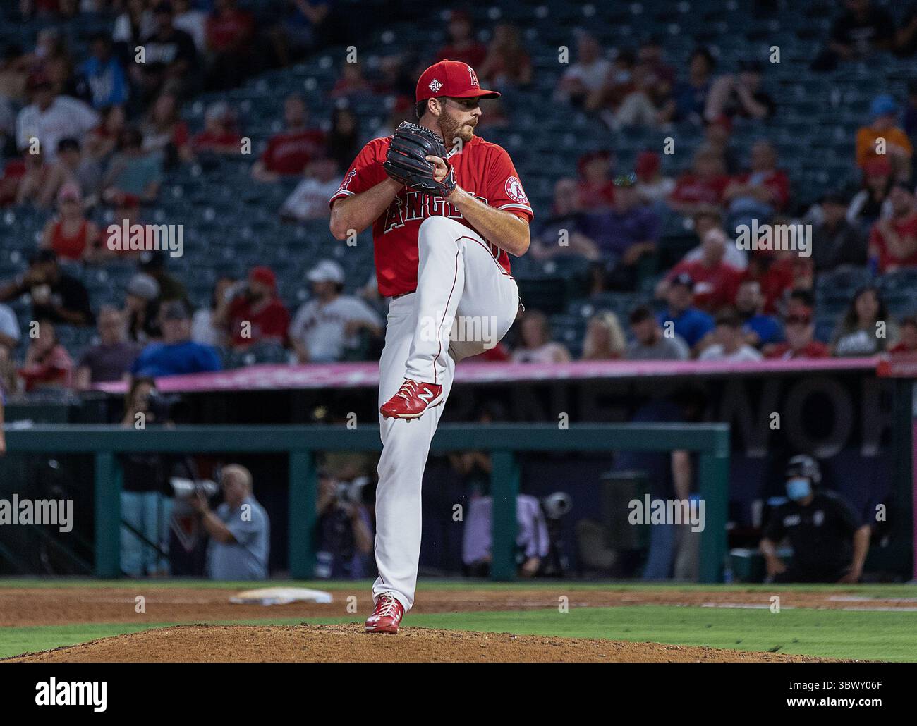 27 juillet 2021, Anaheim, Californie, États-Unis : Pitcher, Andrew Wantz #60 des Angels de Los Angeles lors de leur match de saison régulière MLB avec les Rockies du Colorado le mardi 27 juillet 2021 au Angel Stadium d'Anaheim à Anaheim, en Californie. Les anges perdent face aux Rocheuses, 3-12. DOUGLAS CUELLAR/PI (crédit image : © Prensa Internacional via ZUMA Press Wire) Banque D'Images