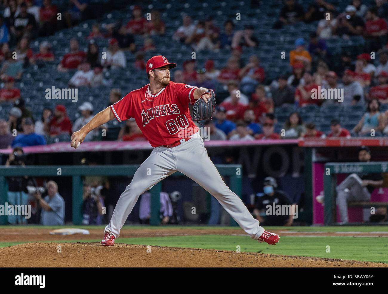 27 juillet 2021, Anaheim, Californie, États-Unis : Pitcher, Andrew Wantz #60 des Angels de Los Angeles lors de leur match de saison régulière MLB avec les Rockies du Colorado le mardi 27 juillet 2021 au Angel Stadium d'Anaheim à Anaheim, en Californie. Les anges perdent face aux Rocheuses, 3-12. DOUGLAS CUELLAR/PI (crédit image : © Prensa Internacional via ZUMA Press Wire) Banque D'Images