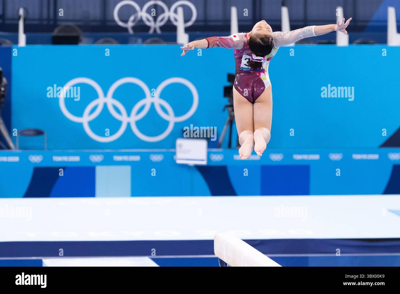 03 août 2021 : Urara Ashikawa (357 ans) du Japon joue sur Beam lors de la finale de l'appareil des Jeux Olympiques de Tokyo 2020 au Centre de gymnastique Ariake à Tokyo, au Japon. Daniel Lea/CSM}(image de crédit : © ; Daniel Lea/CSM via ZUMA Wire) Banque D'Images