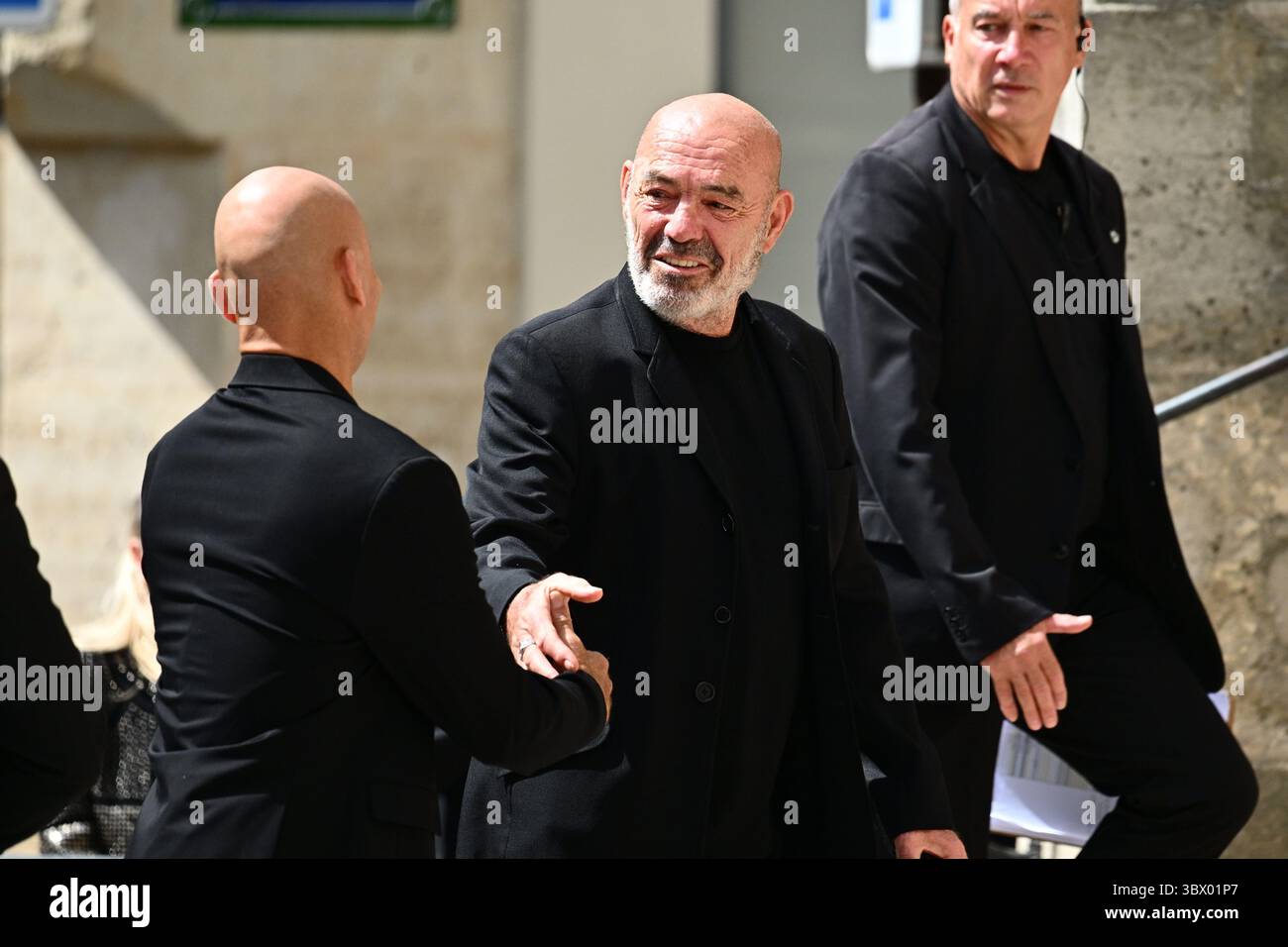 Paris, France. 17 juillet 2025. Philippe Corty. Funérailles de l'animateur et publiciste Thierry Ardisson, 17 juillet 2025, Paris. - 17/07/2025 - France/Ile-de-France (région)/Paris - Julien Mattia/le Pictorium crédit : LE PICTORIUM/Alamy Live News Banque D'Images