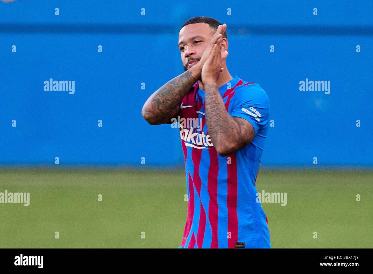 8 août 2021, Barcelone, Espagne : Memphis Depay avant le match Trofeu Joan Gamper entre le FC Barcelone et le Juventus FC à Estadi Johan Cruyff à Sant Joan Despi, Espagne. (Crédit image : © David Ramirez/DAX via ZUMA Press Wire) Banque D'Images