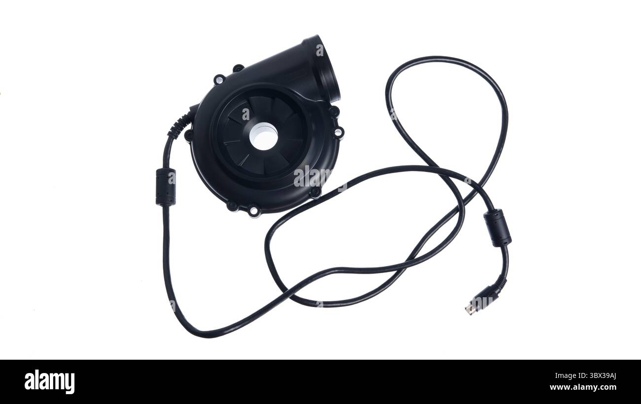 ordinateur portable noir d'unité d'alimentation dans le motif de la main sur l'isolation de fond blanc Banque D'Images ordinateur portable noir d'unité d'alimentation dans le motif de la main sur l'isolation de fond blanc Banque D'Images