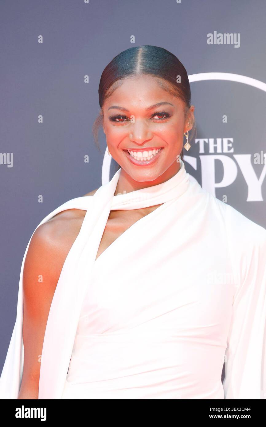 16 juillet 2025, Los Angeles, Californie, États-Unis : Gabby Thomas à l'ESPYS 2025 au Dolby Theatre (crédit image : © Nina Prommer/ZUMA Press Wire) USAGE ÉDITORIAL SEULEMENT ! Non destiné à UN USAGE commercial ! Banque D'Images