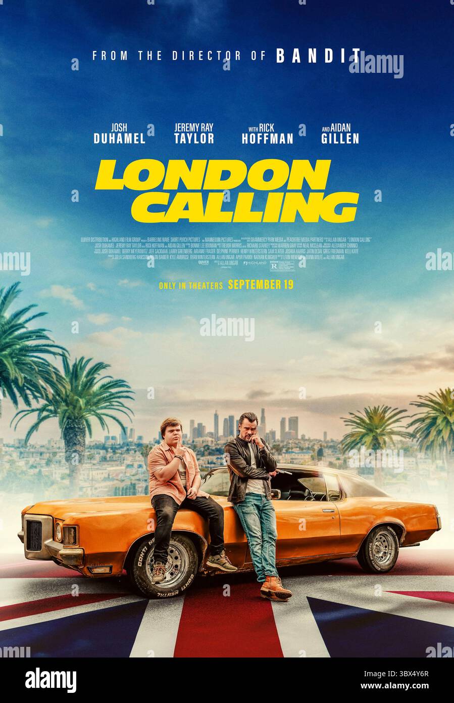 London Calling (2025) réalisé par Allan Ungar et mettant en vedette Josh Duhamel, Jeremy Ray Taylor et Rick Hoffman. Après avoir fui le Royaume-Uni d'un travail mal tourné, un tueur à gages à bas sur sa chance est forcé de garder le fils de son nouveau patron du crime et de lui montrer comment devenir un homme. Affiche AMÉRICAINE À une feuille POUR USAGE ÉDITORIAL UNIQUEMENT. Crédit : BFA / Quiver distribution Banque D'Images