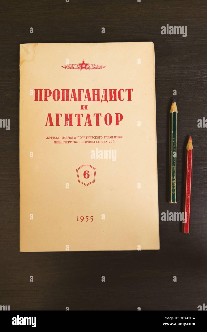 Journal du ministère de la Défense de l'URSS 'propagandiste et agitateur', 1955 Banque D'Images