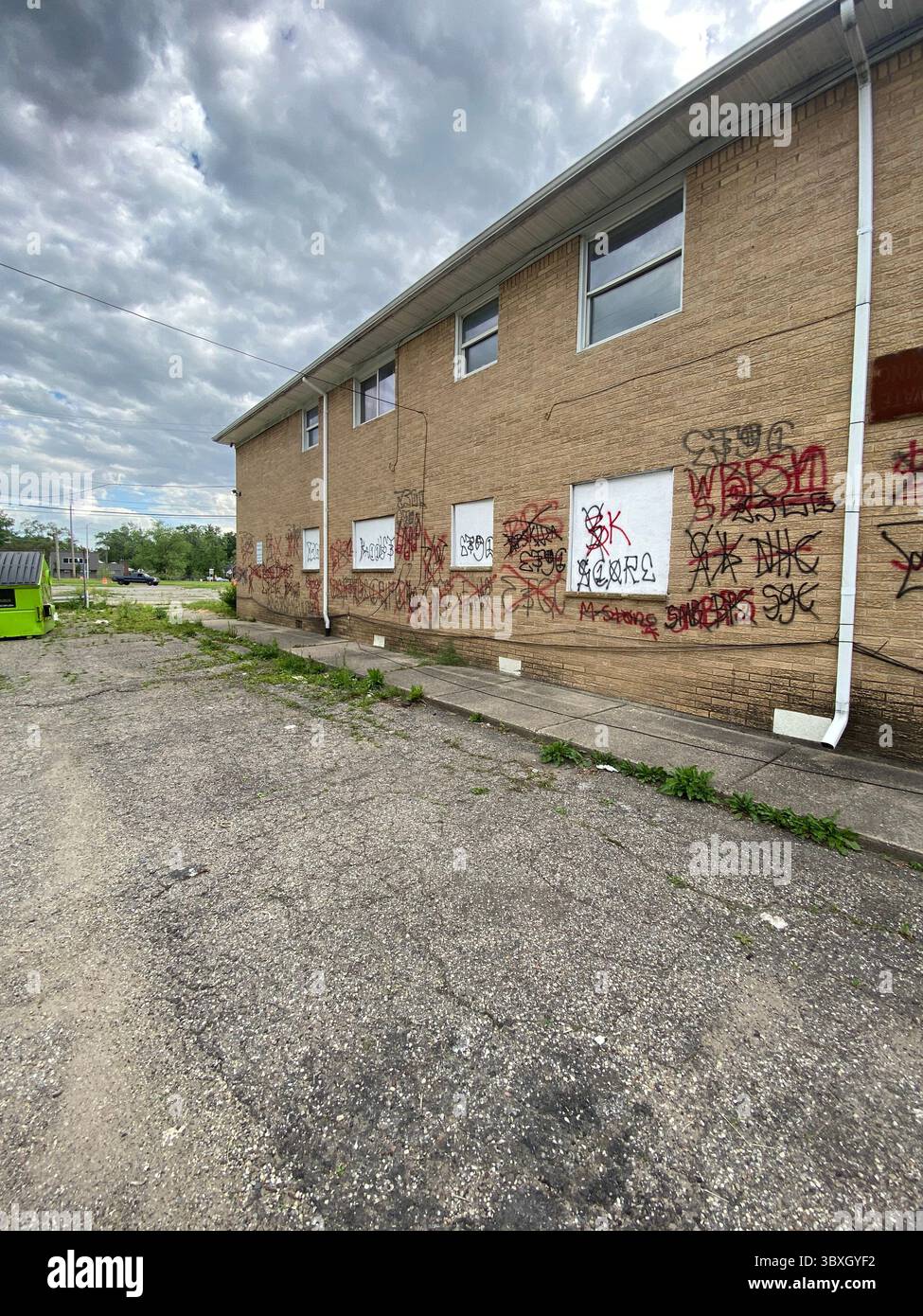 5PN vs 5X (W7M ETGC non affilié à L.A.) 5PN Detroit, 48219 crips Street gang alliance de dizaines de petites cliques et équipes de tagueurs, par exemple, W7M ETGC Banque D'Images