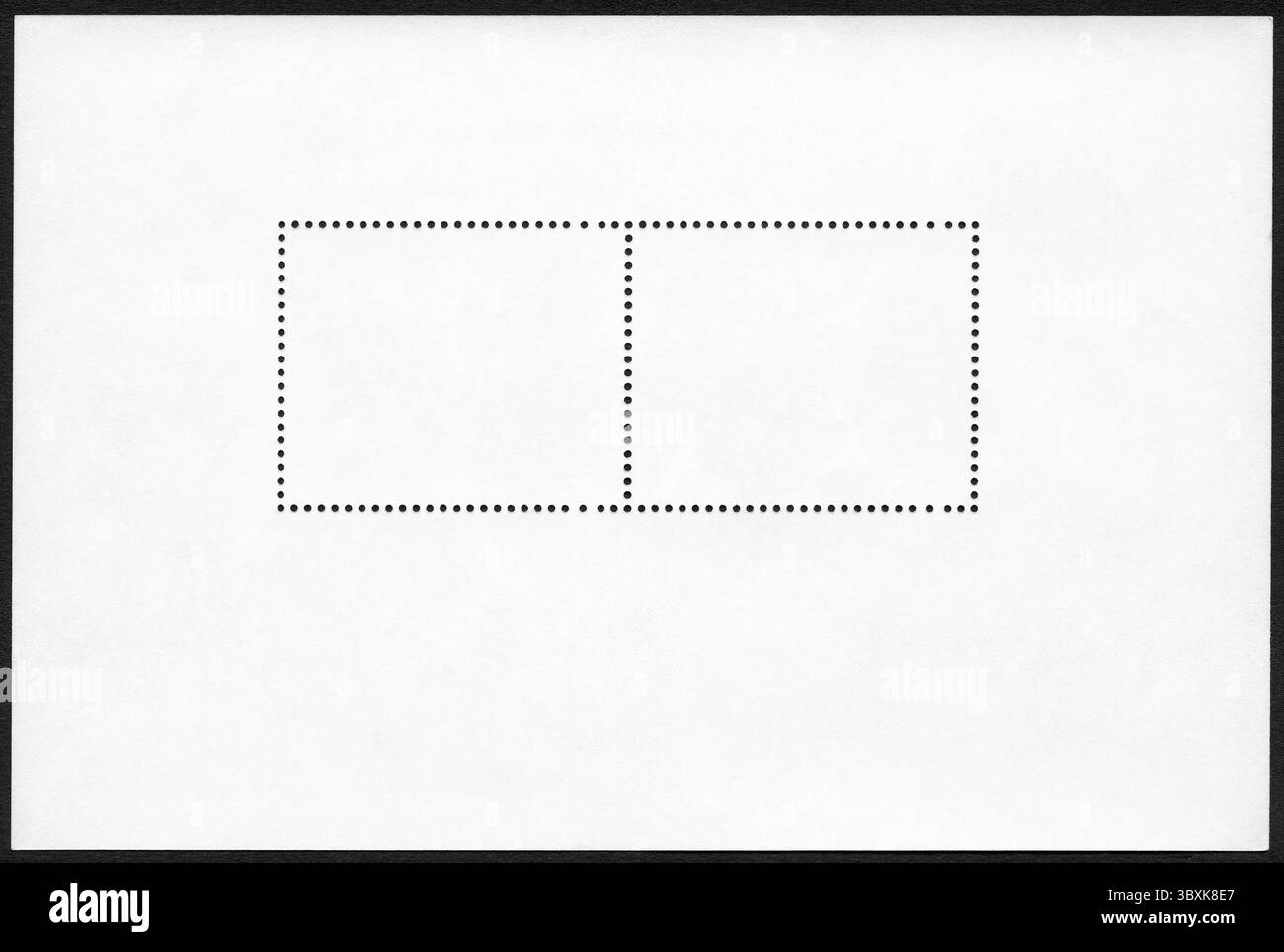 Bloc de timbre-poste vierge sur fond noir Banque D'Images