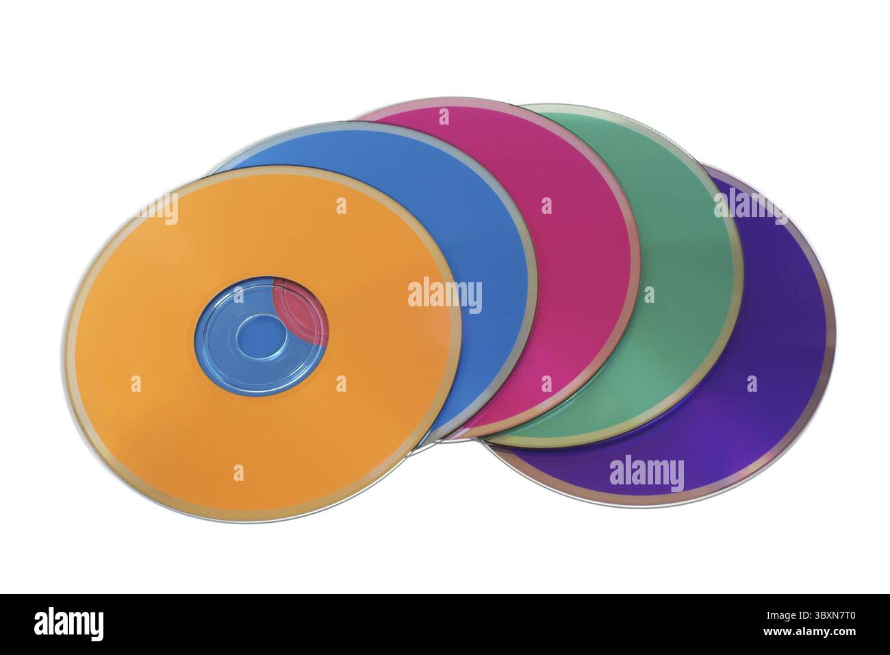 Beaucoup de disques multimédias colorés sur un fond blanc Banque D'Images