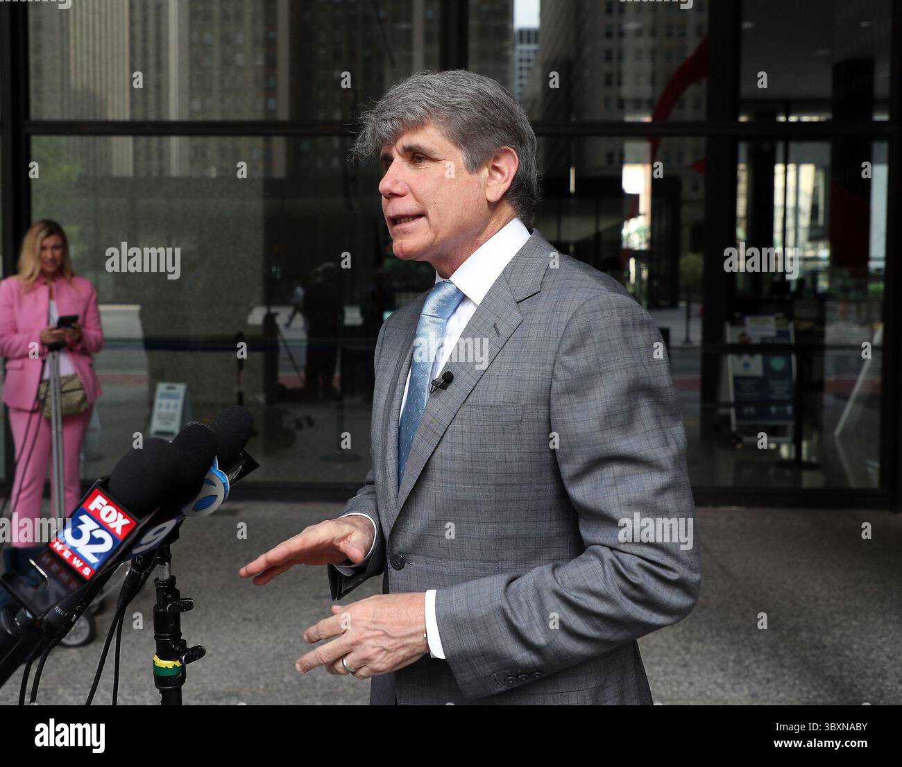 2 août 2021 : L'ancien gouverneur de l'Illinois Rod Blagojevich tient une conférence de presse devant le palais de justice américain de Dirksen le 2 août 2021, à Chicago. (Crédit image : © Terrence Antonio James/TNS via ZUMA Press Wire) Banque D'Images