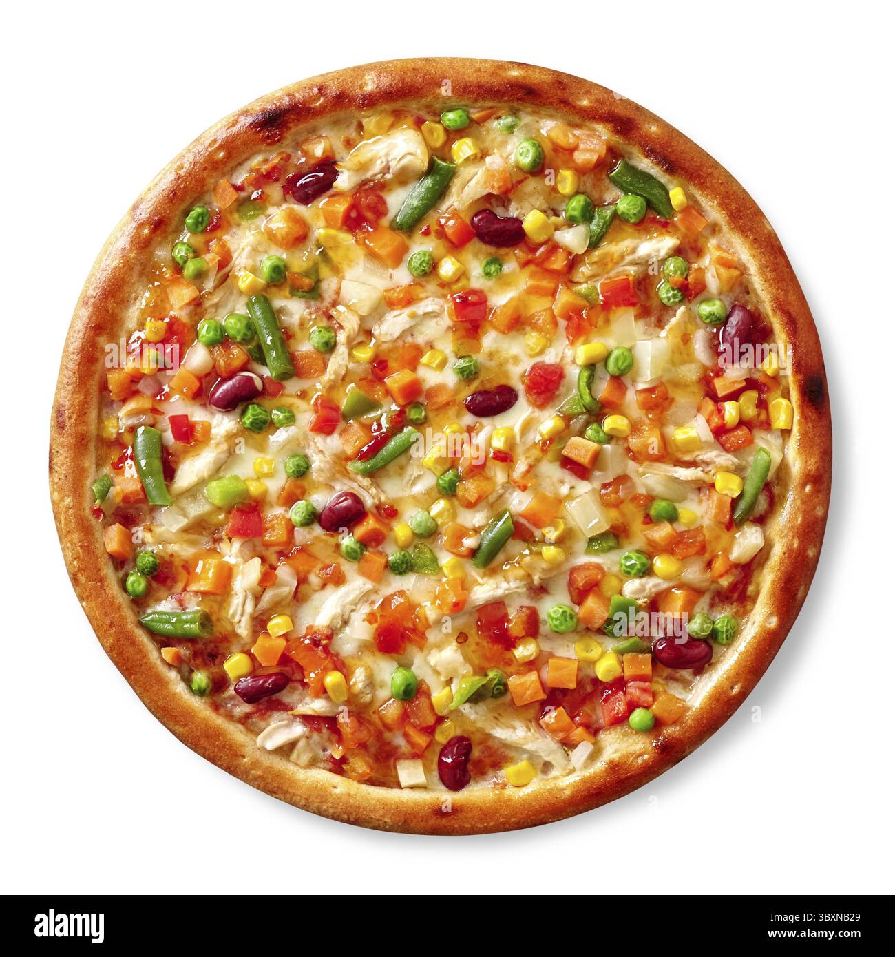 Vue de dessus de pizza de style mexicain avec poulet sous vide, mélange coloré de haricots asperges, tomate, carotte, maïs, haricots rouges, poivron, sauce épicée Banque D'Images