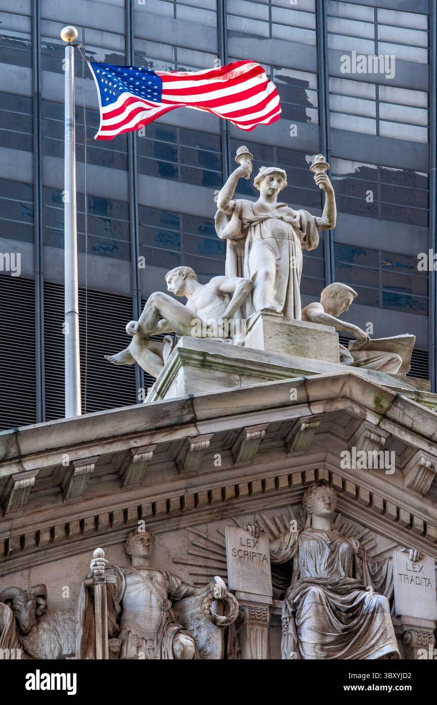 29 septembre 2009, New York, New York, États-Unis : NEW YORK. Division d'appel de la Cour suprême de l'État de New York. E 25th Street et Madison Avenue. (Lundi-vendredi 9h00 à 17h00 session SEA-mer-jeudi à partir de 14h00 coupes et vendredi à partir de 10h00). Ce bâtiment de style palladien soutenu par des colonnes corinthiennes, a été construit en 1900 par James Brown Lord et décoré de sculptures intéressantes comme Justice, The Power et The Studio. En l'espèce, plus de 3 000 appels sont interjetés annuellement. Le lobby présente des expositions des plus célèbres cas. (Crédit image : © Sergi ReboredoZUMA Press Wire) Banque D'Images