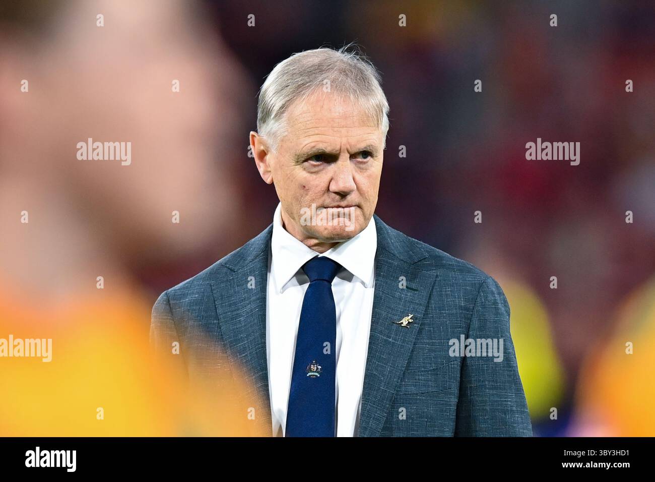 Brisbane, Australie. 19 juillet 2025. L'entraîneur-chef Joe Schmidt, de l'Australie, regarde devant le match un de la série entre les Wallabies d'Australie et les Lions britanniques et irlandais au Suncorp Stadium le 19 juillet 2025 à Brisbane, en Australie. (Photo de Izhar Khan) strictement pour usage éditorial. AUCUNE LICENCE POUR LES IMPRESSIONS GRAND PUBLIC. Crédit : Izhar Ahmed Khan/Alamy Live News/Alamy Live News Banque D'Images