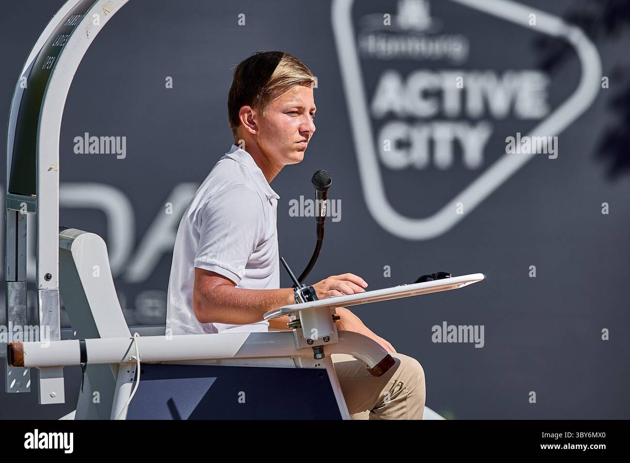 Hambourg, Hambourg, Allemagne. 19 juillet 2025. Présidente arbitre au travail lors des coupes d'été Tennis Europe 2025 - Girls Tennis, 19.7,2025, Hambourg (Tennis am Rothenbaum), Allemagne, Foto : Mathias Schulz (crédit image : © Mathias Schulz/ZUMA Press Wire) USAGE ÉDITORIAL SEULEMENT ! Non destiné à UN USAGE commercial ! Banque D'Images