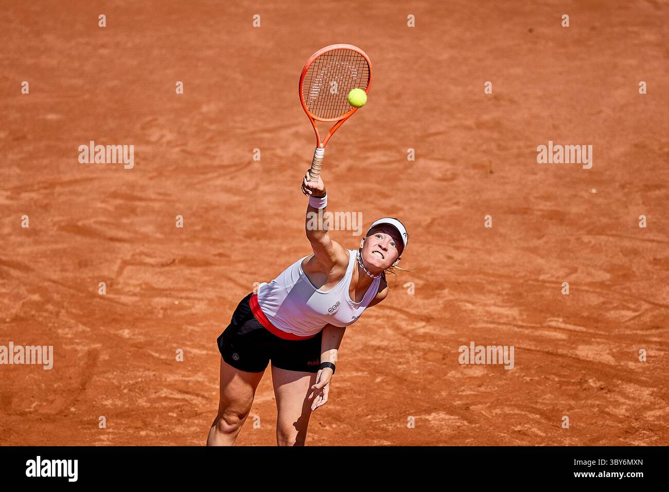 Hambourg, Hambourg, Allemagne. 19 juillet 2025. Anna Pircher d'Autriche sert à Barbara Kostecka de Pologne lors des coupes d'été Tennis Europe 2025 - Girls Tennis, 19.7,2025, Hambourg (Tennis am Rothenbaum), Allemagne, Foto : Mathias Schulz (crédit image : © Mathias Schulz/ZUMA Press Wire) USAGE ÉDITORIAL SEULEMENT ! Non destiné à UN USAGE commercial ! Banque D'Images