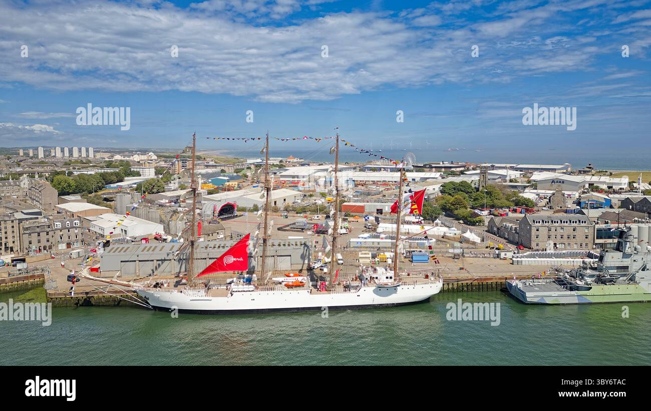 Grands voiliers Aberdeen Harbour Scotland Regent Quay le BAP Unión barque de classe A à coque en acier à quatre mâts juillet 2025 Banque D'Images