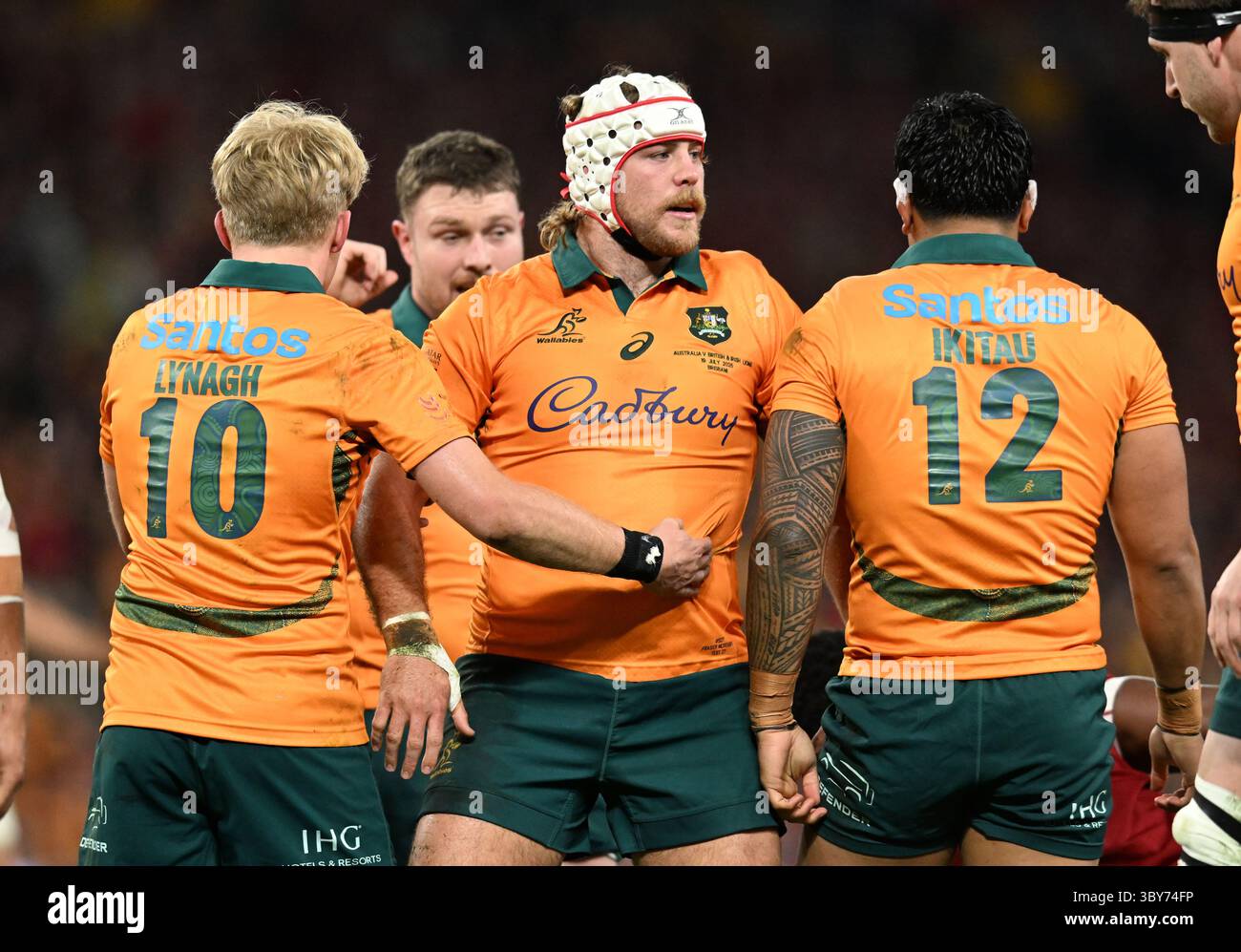 Brisbane, Australie. 19 juillet 2025. Fraser McReight (au centre) des Wallabies réagit avec ses coéquipiers lors du premier test match entre les Wallabies et les Lions britanniques et irlandais au Suncorp Stadium de Brisbane. Samedi 19 juillet 2025. (AAP image/Darren England) PAS D'ARCHIVAGE, USAGE ÉDITORIAL UNIQUEMENT crédit : Australian Associated Press/Alamy Live News Banque D'Images