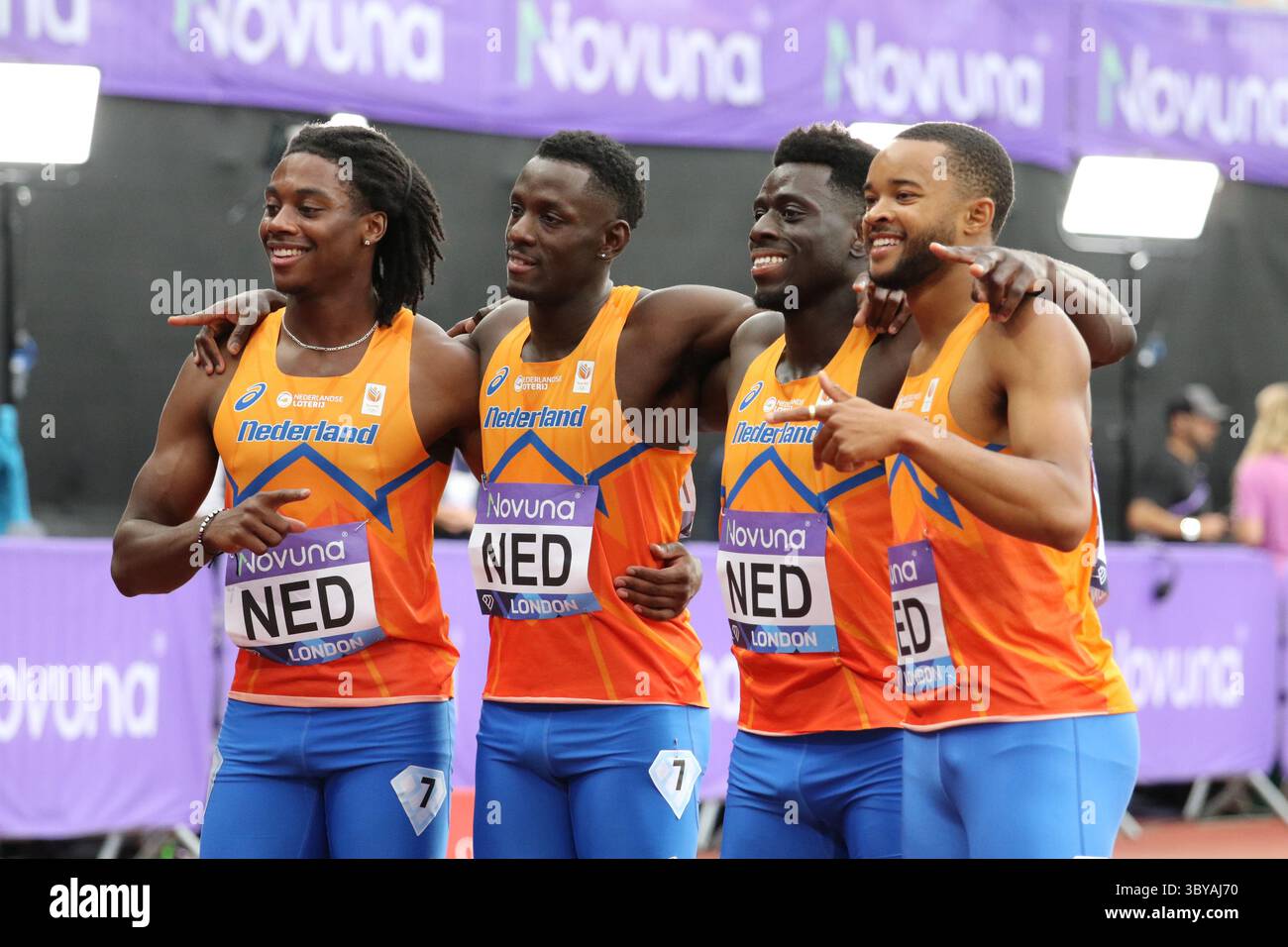 Londres, Royaume-Uni. 19 juillet 2025. L'athlétisme de la Diamond League arrive au stade de Londres alors que certains des meilleurs athlètes du monde s'affrontent devant une foule à guichets fermés. Pays-Bas 4 x 100m équipe de relais qui a terminé troisième. Crédit : Eastern Views/Alamy Live News Banque D'Images